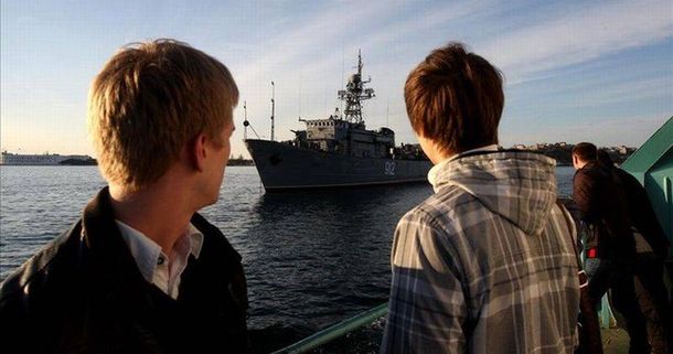 Rusia hundió un propio buque para bloquear el paso