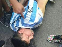 acusaron de traidor a un barra de racing y le introdujeron un arma en el ano acusaron de traidor a un barra de racing y le introdujeron un arma en el ano