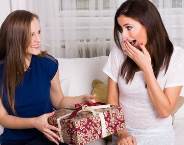 Tu amigo espera un regalo: las mejores opciones para no fallarle en su día