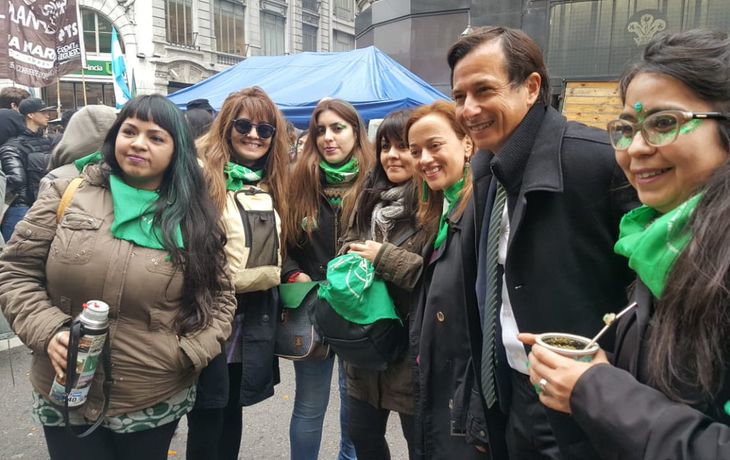 Lipoveztky en una marcha por la legalización del aborto - Crédito:&nbsp;@Lipovetzky