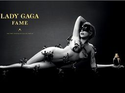 Lady Gaga y su nuevo perfume Lady Gaga y su nuevo perfume