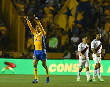 André Gignac celebrando un gol