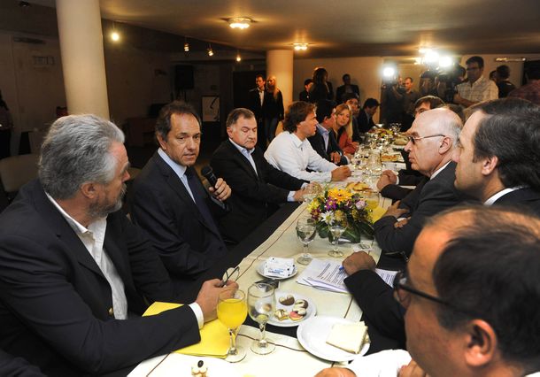 El paro es un gran piquete al progreso del país, la gente necesita más de la propuesta