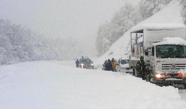 Alerta por nieve en tres provincias