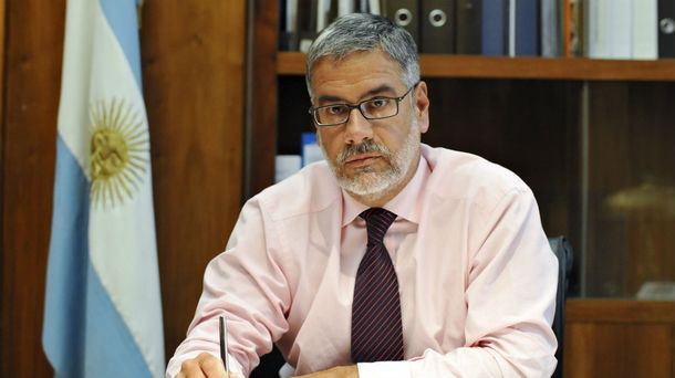 Feletti, sobre las cuentas en Suiza: Hay grupos poderosos involucrados