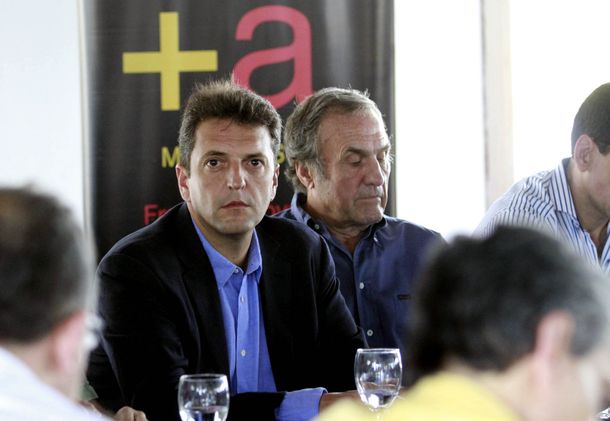 Bazze desestimó que haya una fuga de dirigentes radicales al massismo