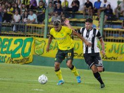 defensa y justicia igualo 1-1 con deportivo riestra por la septima fecha