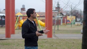 un pitbull mordio a un candidato cuando hacia campana casa por casa un pitbull mordio a un candidato cuando hacia campana casa por casa