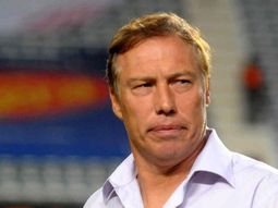 Roberto Sensini será el nuevo entrenador de Newells