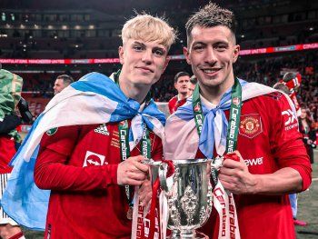 Lisandro Martínez y Garnacho, campeones con el Manchester United