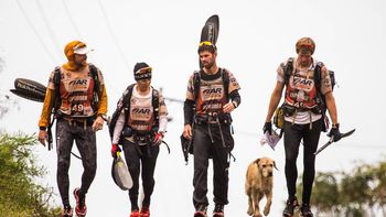 el perro que acompano a atletas 700 km el perro que acompano a atletas 700 km
