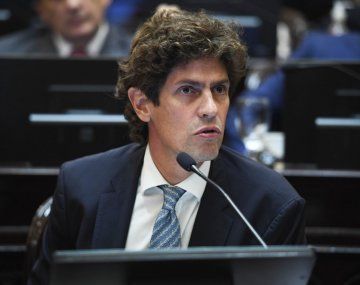 Martín Lousteau pidió debatir en el Senado la movilidad jubilatoria