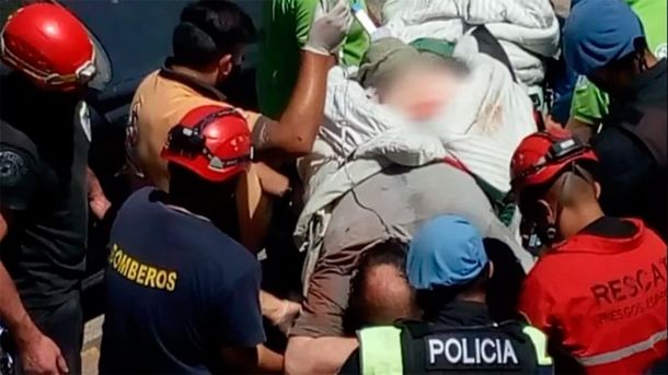 Mar del Plata: un hombre tuvo un terrible accidente y sus hijos piden insumos médicos a cambio de trabajo