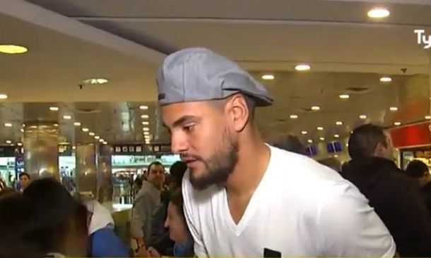 Romero llegó junto a su mujer