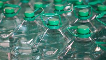 El Parlamento votó la exoneración de impuestos en el agua embotellada por el emergencia hídrica en Uruguay. El Parlamento votó la exoneración de impuestos en el agua embotellada por el emergencia hídrica en Uruguay.