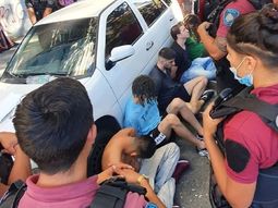 Se agrava la situación de los seis detenidos por la violación en grupo en Palermo