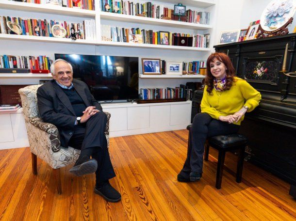 Cristina Kirchner recibió a Ernesto Samper y apuntó contra el rumbo económico del Gobierno