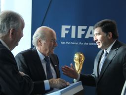 FIFA dará datos de los pases de los jugadores a la AFIP 