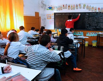 No descontarán los días de paro a los docentes de Provincia