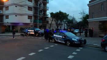 video: asi fue el momento en el que el grupo geof ingresaba a la casa de flores video: asi fue el momento en el que el grupo geof ingresaba a la casa de flores