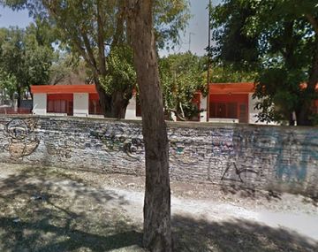 Bullying en Berisso: la golpearon en el recreo y filmaron todo