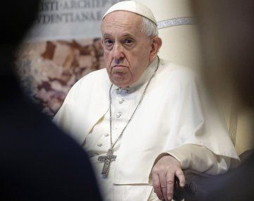 Francisco se reunió en el Vaticano con refugiados ucranianos: Una guerra es una destrucción