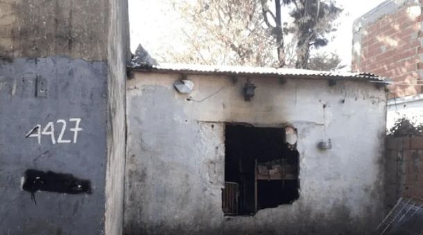 Tragedia en Ituzaingó: tres nenes y su mamá murieron calcinados en voraz incendio