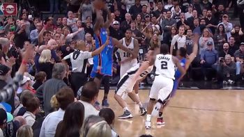 el insolito error arbitral contra manu ginobili que le saco el triunfo a los spurs el insolito error arbitral contra manu ginobili que le saco el triunfo a los spurs