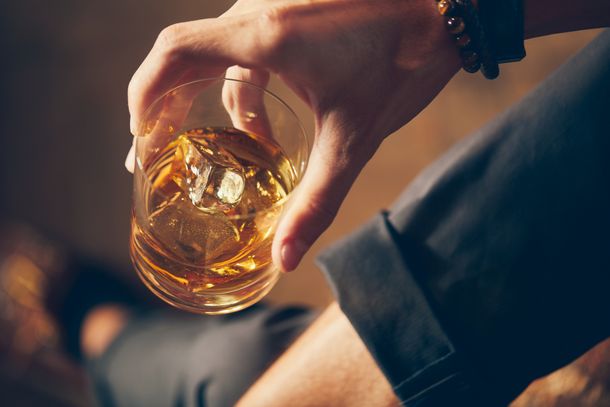 Muy baratos pero de excelente calidad: las dos marcas de whisky que son una ganga en México y Profeco los recomienda en 2026