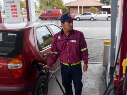 La petrolera AXION aumenta desde este martes sus naftas un 6% promedio