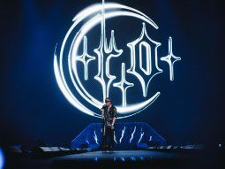 C.R.O hizo historia en el cierre de su gira internacional: aura y locura total