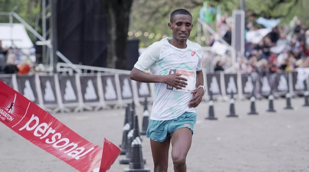 Se corrió la Maratón de Buenos Aires 2025: el ganador fue Habtamu Birlew Denekew