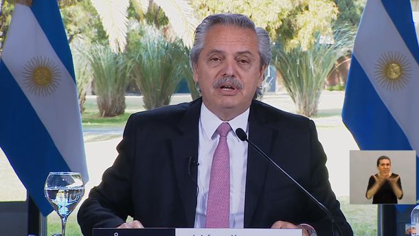Alberto Fernández dijo todes y estallaron las redes