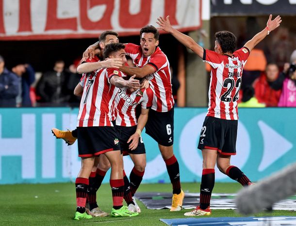 Fútbol libre por celular: cómo ver en vivo Estudiantes-Newells