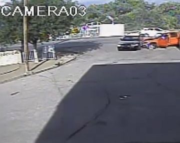 un policía fusiló al que le chocó el patrullero