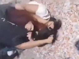 salio a la luz el video de la pelea entre dos alumnas que derivo en una agresion a docentes en grand burg salio a la luz el video de la pelea entre dos alumnas que derivo en una agresion a docentes en grand burg