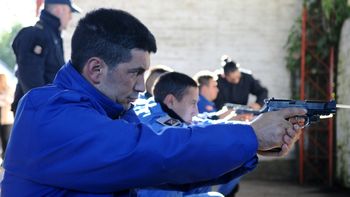 bochazo en la bonaerense: mandaron de vuelta al colegio a los cadetes bochazo en la bonaerense: mandaron de vuelta al colegio a los cadetes