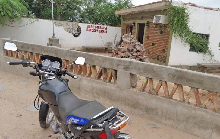 Santiago del Estero: motociclista de 70 años chocó con un caballo y murió en el acto