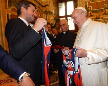 El plantel de San Lorenzo visitó al Papa en la previa del amistoso ante Roma