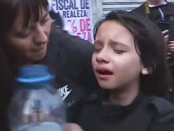 feroz represion policial en congreso: una nina de 10 anos fue atacada con gas pimienta