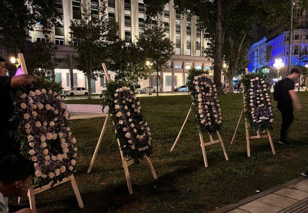 Insólito: libertarios velan el Banco Central luego del anuncio que no se cierra