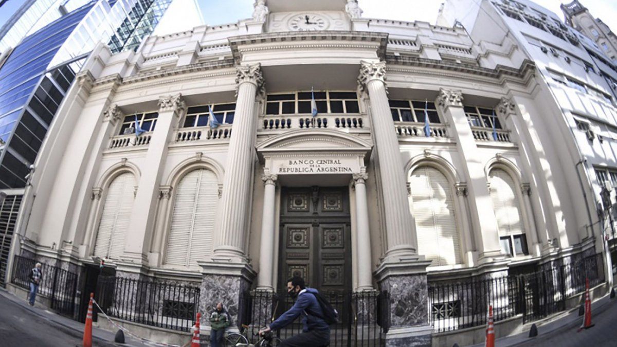 En Septiembre El Banco Central Sumó Casi 5 Mil Millones De Dólares A Sus Reservas 3017