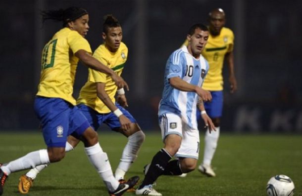 Héctor Canteros, un ex 10 de la Selección, vuelve a jugar en el fútbol argentino