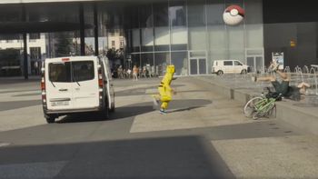 video: mira la venganza de los pokemon contra los fanaticos del juego video: mira la venganza de los pokemon contra los fanaticos del juego