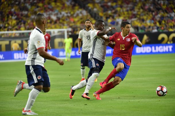 Costa Rica sorprendió y venció a Colombia en un partido para el infarto
