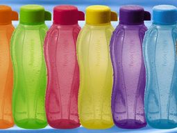 Tupperware regresa con un éxito: sus botellas son un boom en ventas