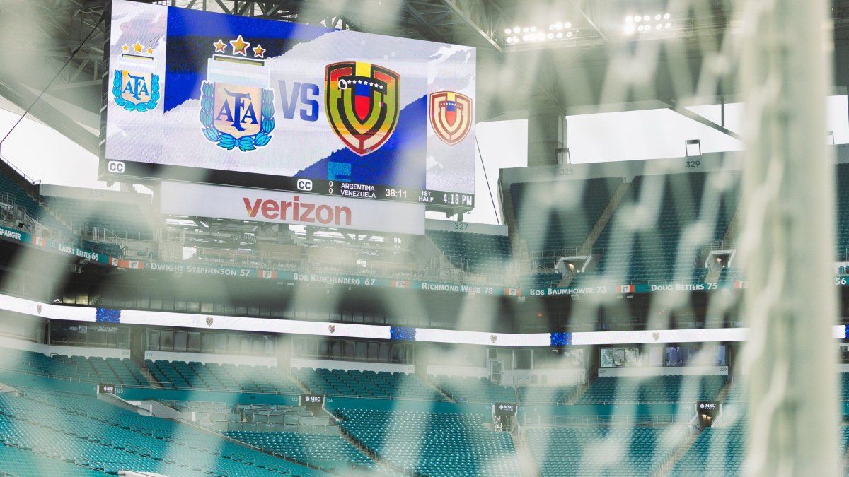 Sin Lionel Messi y con sorpresas, la Selección Argentina venció 1-0 a Venezuela en Miami