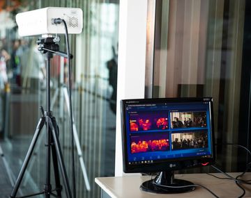 Colocan cámaras térmicas con sensor remoto en Ezeiza