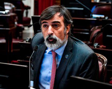 Esteban Bullrich confirmó que padece una grave enfermedad
