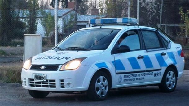 Mató a su marido de una puñalada y se entregó a la policía